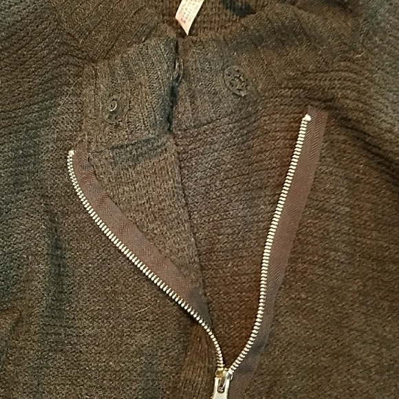 Funky Sweater - Picture 4 of 5